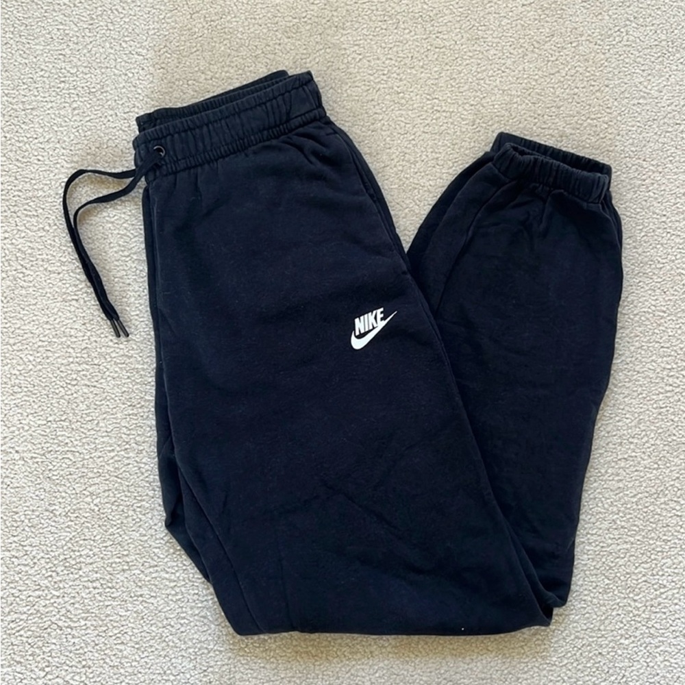 nike joggers